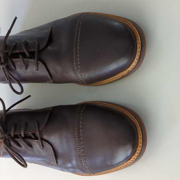 EUC Like New Clarks mens brown leather dress shoe 11 - Picture 2 of 12